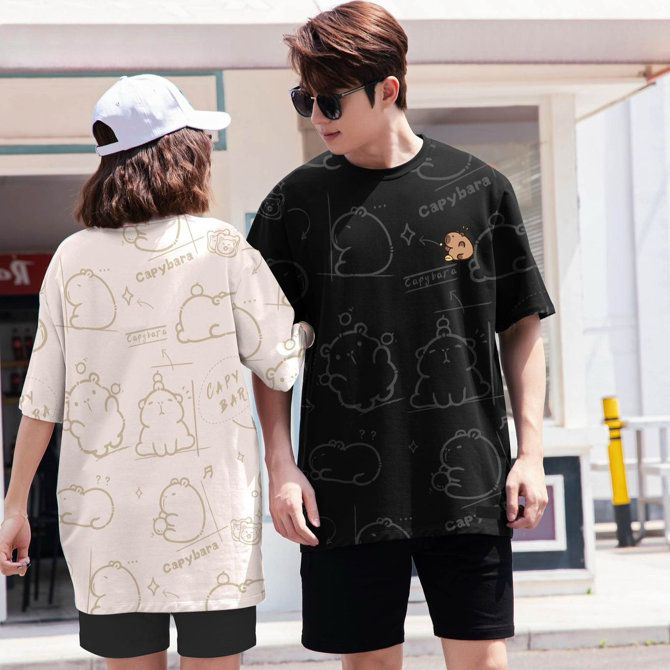 "Graffiti Capybara" Oversized Tee - 35391