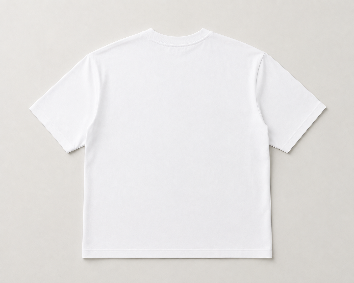 Sleek Minimalist Oversized Tee - 3682