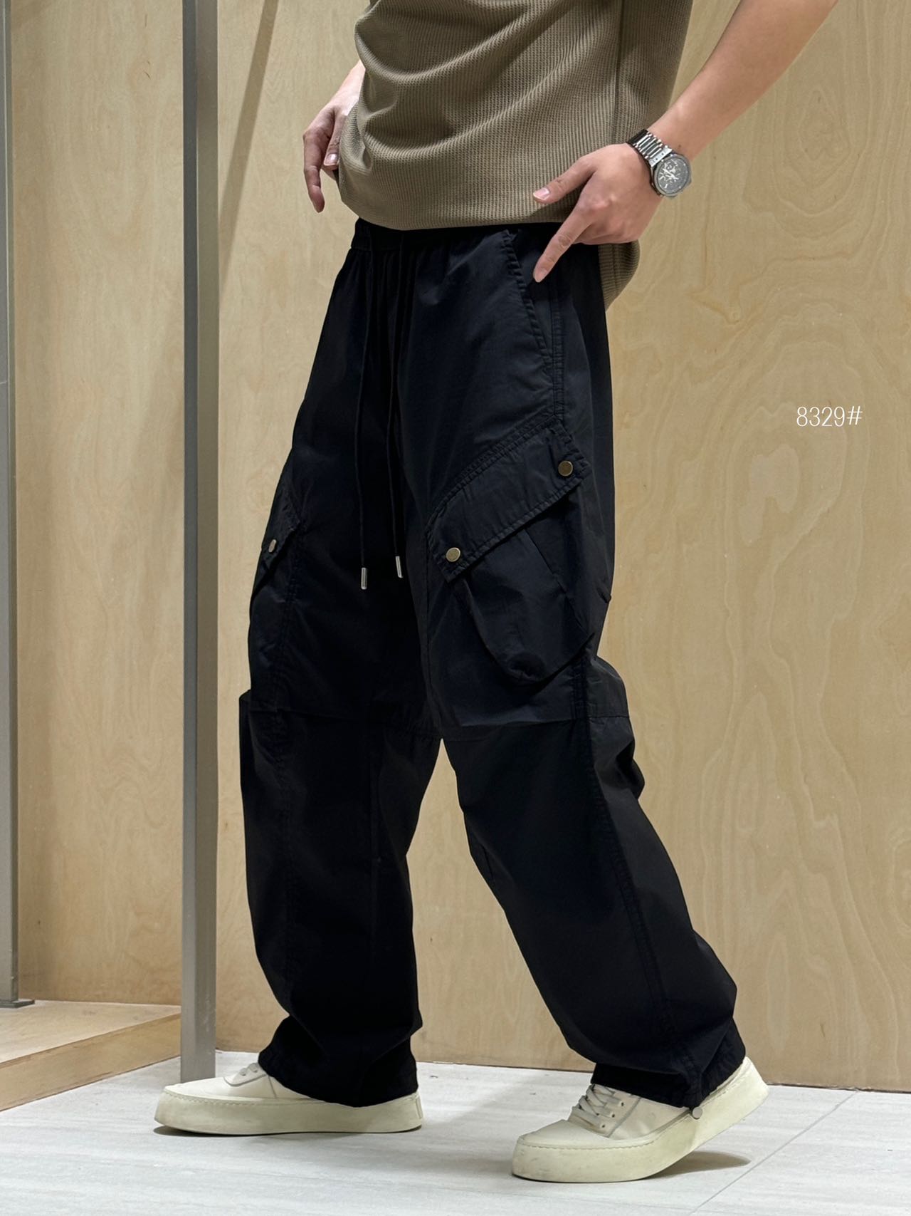 Black Lightweight Cargo Pants 8329