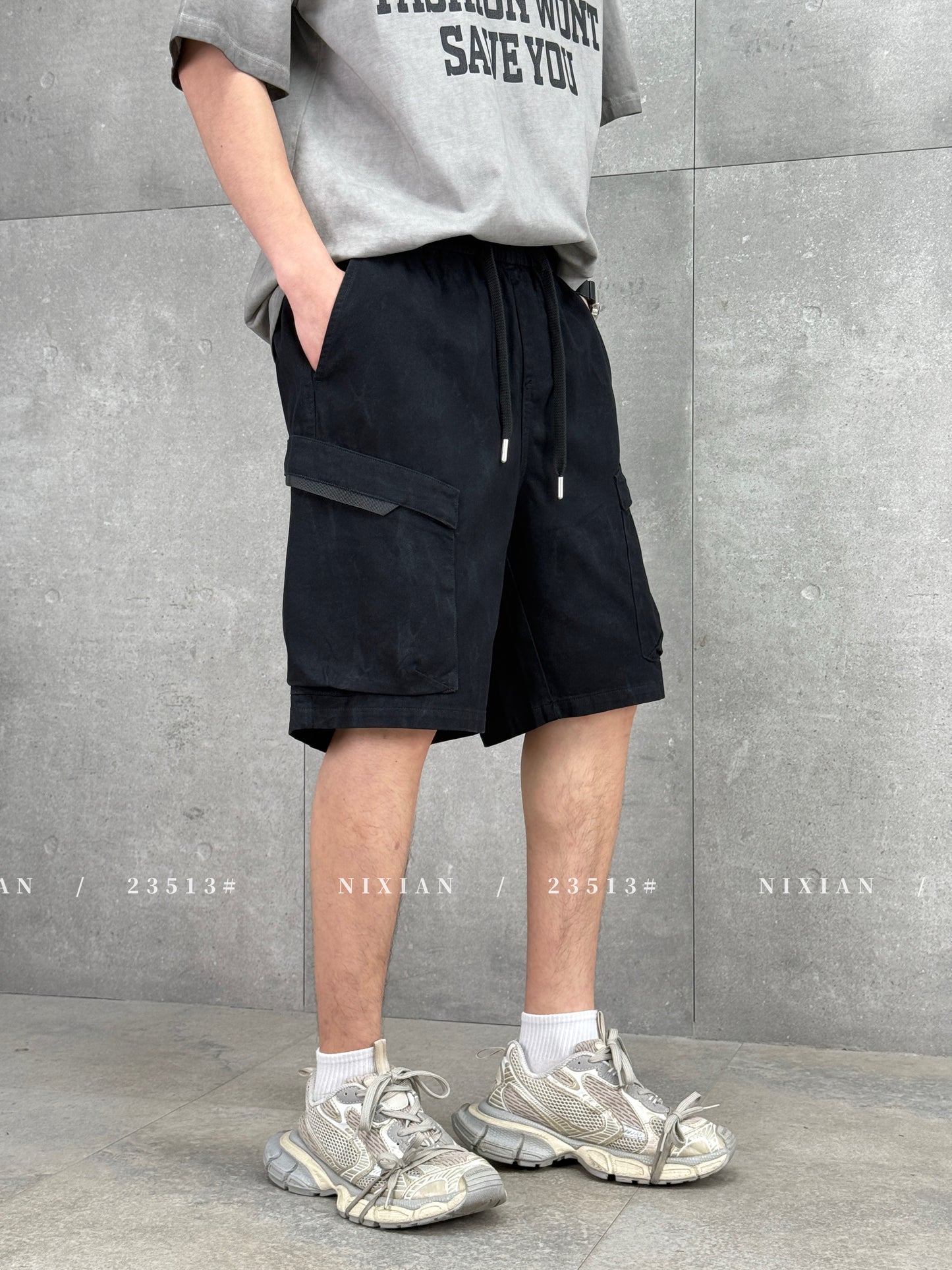 Black Cargo Shorts 23513
