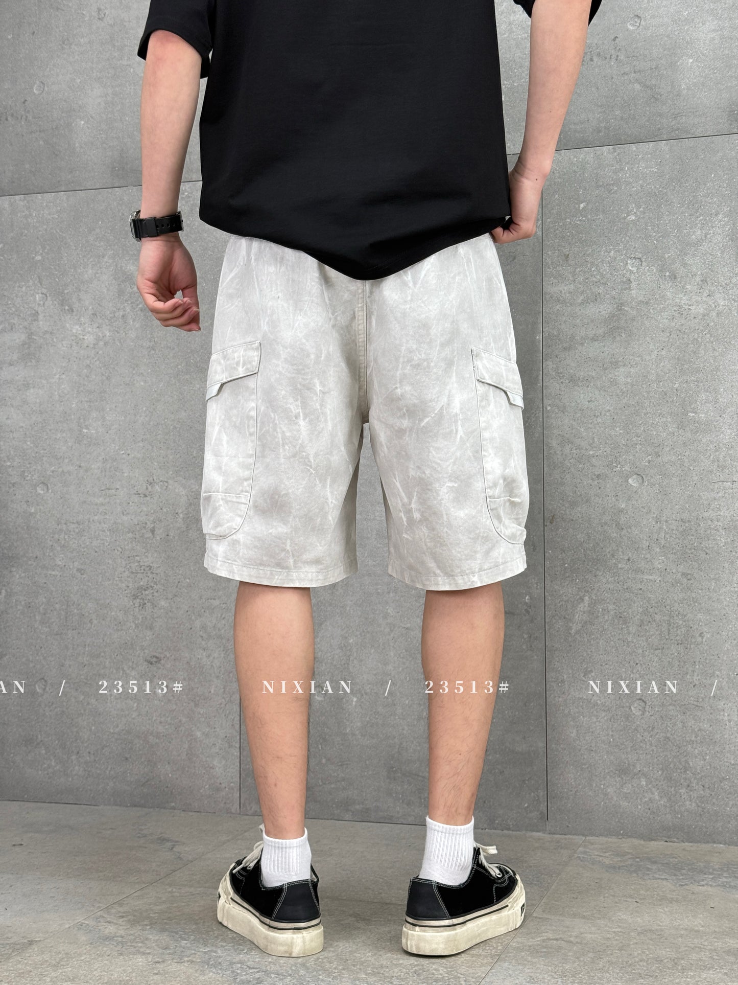 Grayish White Cargo Shorts 23513