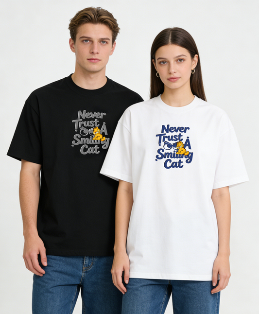 ”Never trust a smiling cat" Oversized Tee -3826
